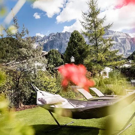 Boutique Nives - Luxury & Design In The Dolomites 4* Sëlva di Val Gardena